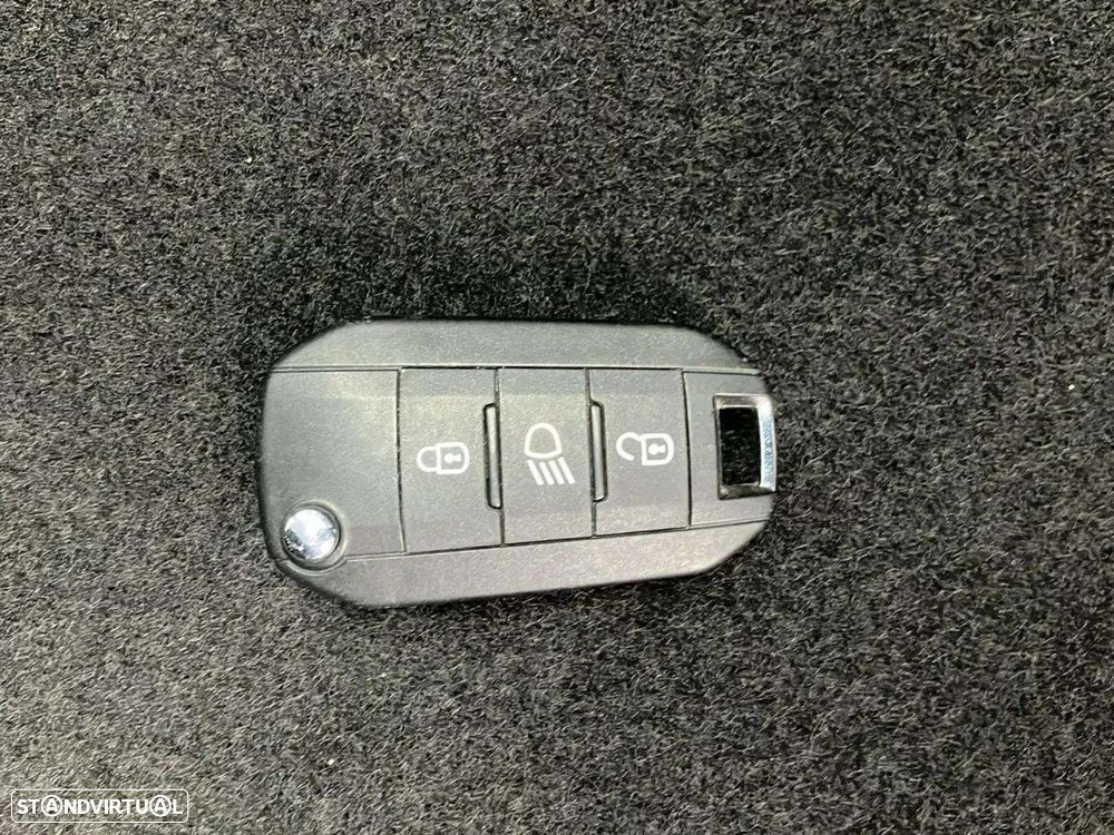 Citroën C3 1.2 PureTech C-Series - 17