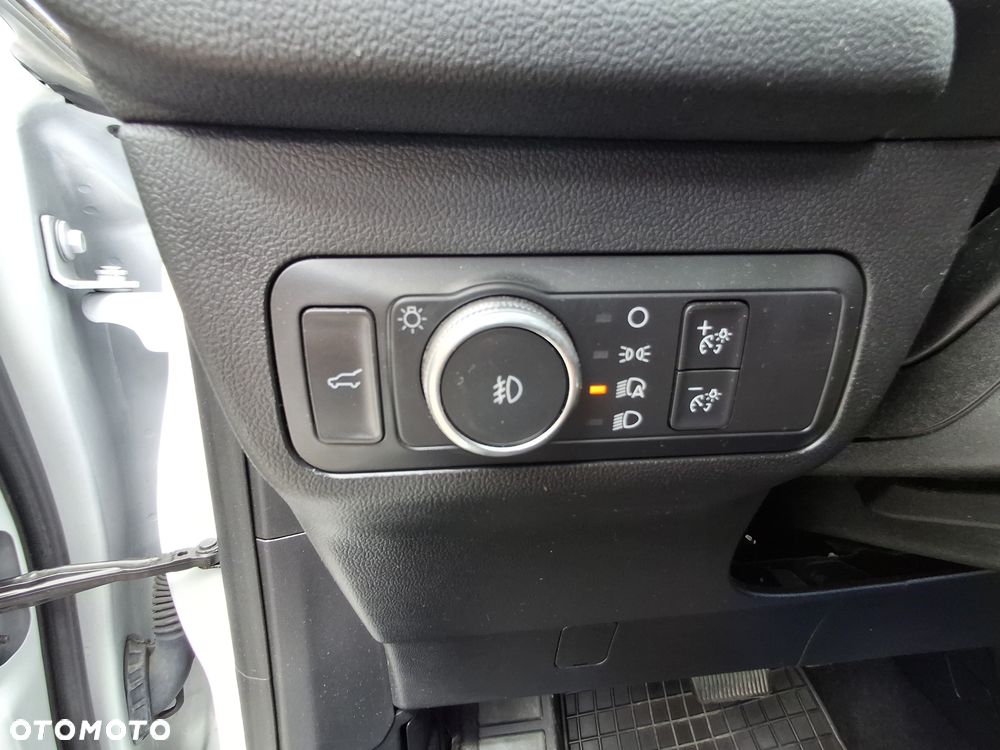 Ford Kuga - 14