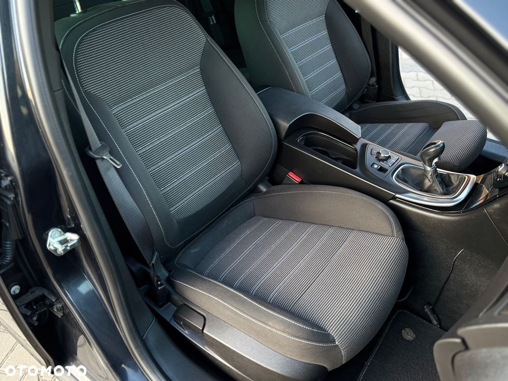 Opel Insignia 2.0 CDTI 4x4 - 13