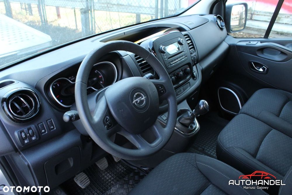 Opel Vivaro - 9