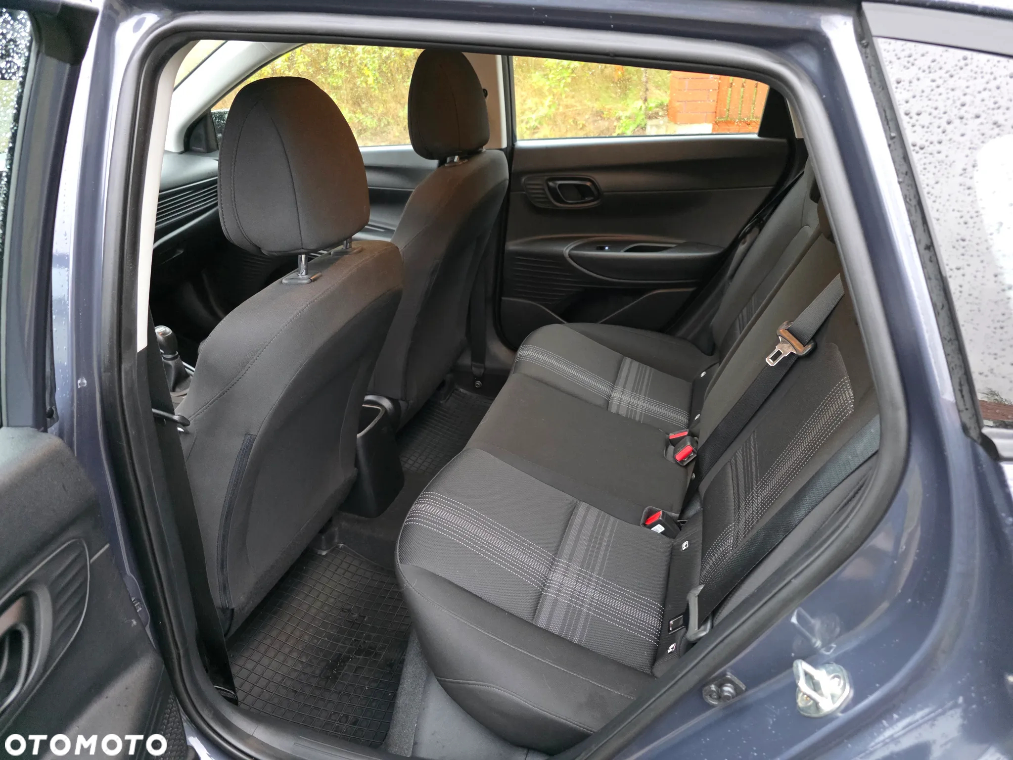 Hyundai i20 - 24