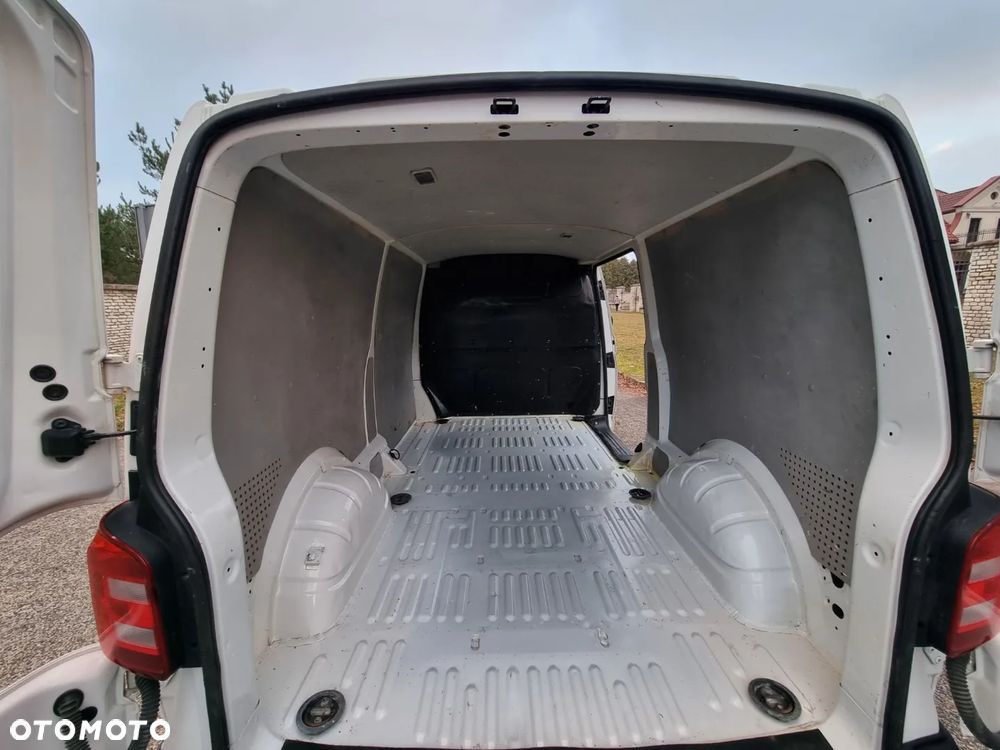 Volkswagen Transporter T6 - 16