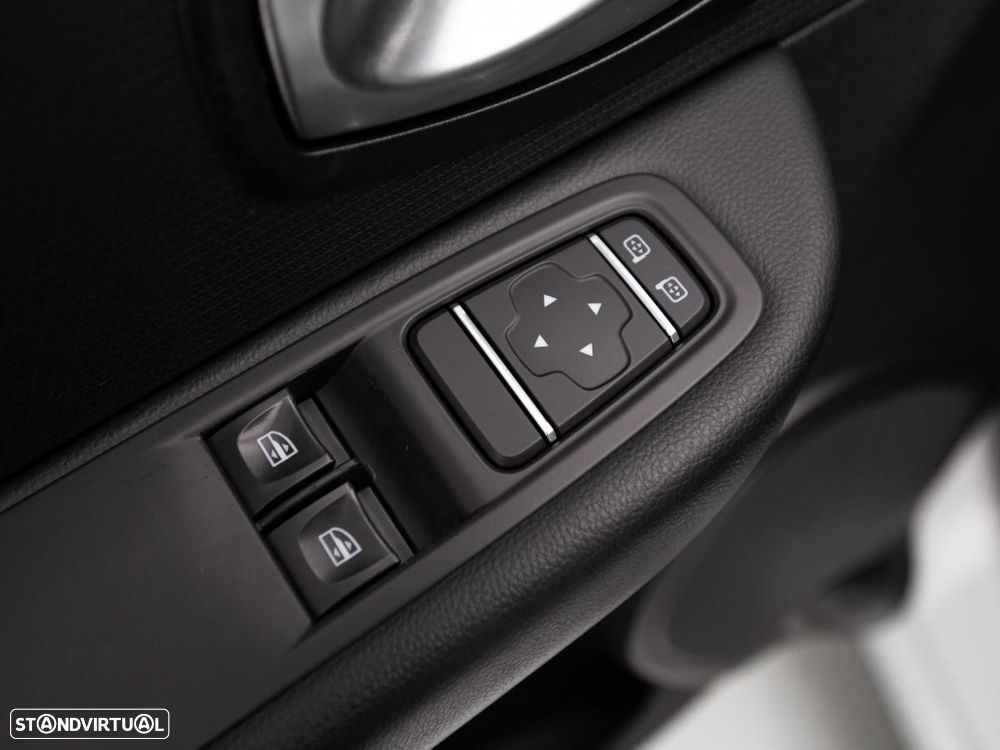 Renault Clio 1.5 dCi Zen - 12