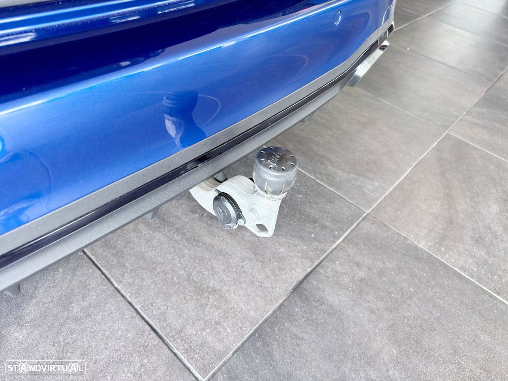 Mercedes-Benz C 300 e T 9G-TRONIC AMG Line - 29