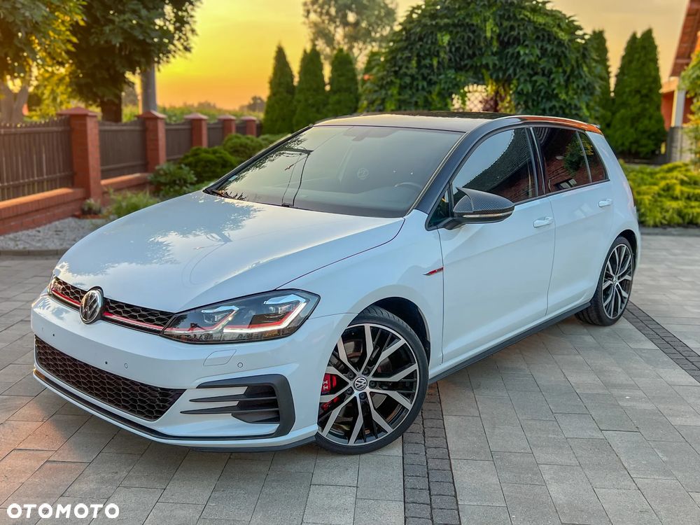 Volkswagen Golf GTI 2.0 TSI OPF DSG Performance - 2