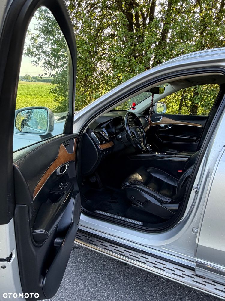 Volvo XC 90 D5 SCR AWD Inscription - 26