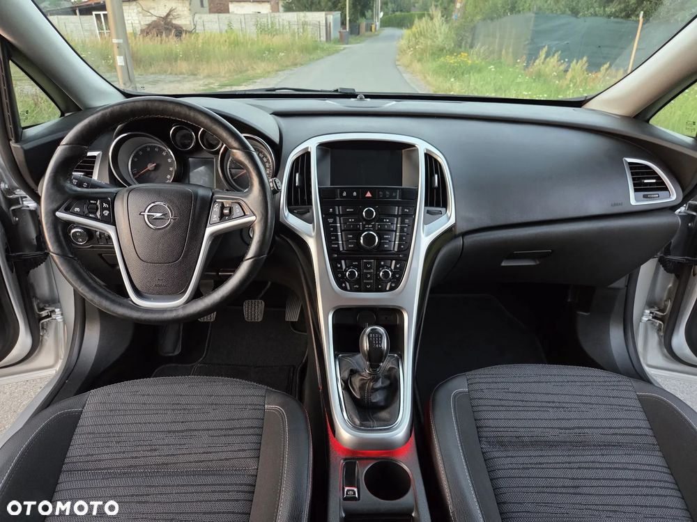 Opel Astra 1.4 Turbo Style - 14