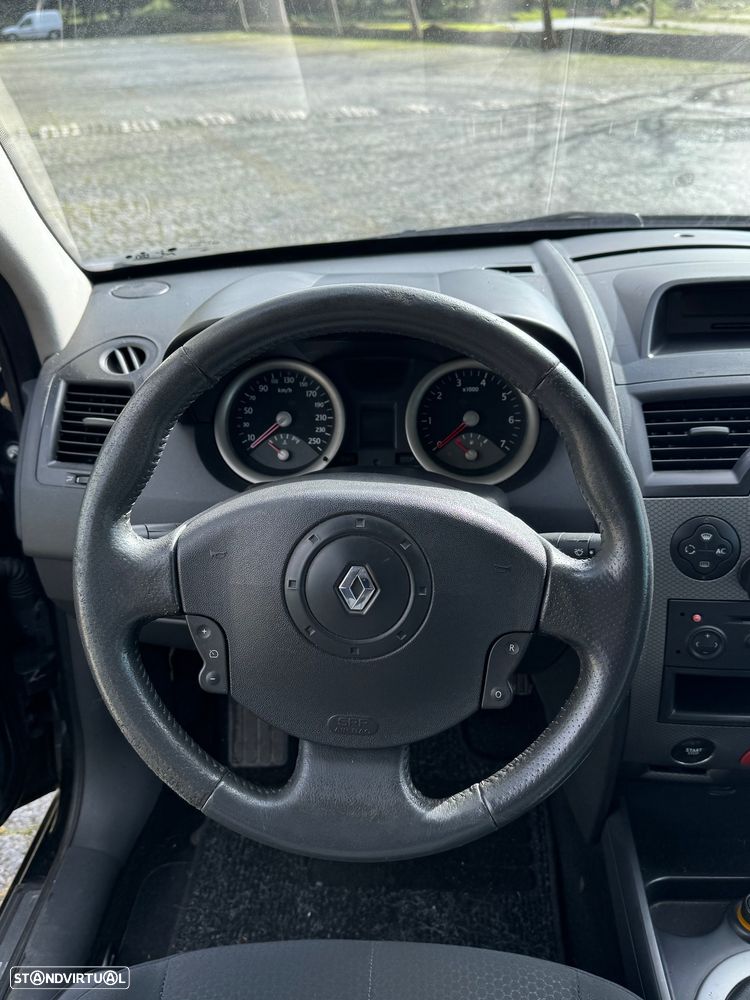 Renault Mégane 1.5 dCi Confort - 21