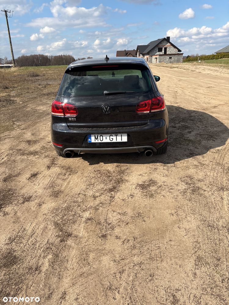 Volkswagen Golf ver-2-0-gti - 10