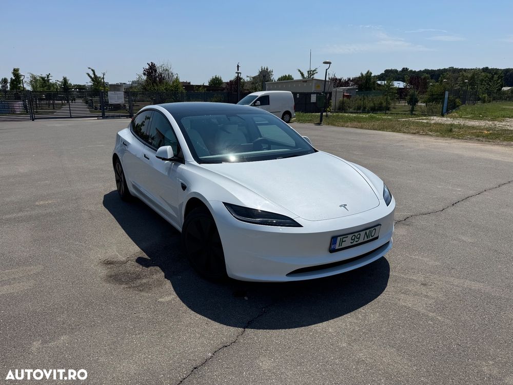 Tesla Model 3 - 2