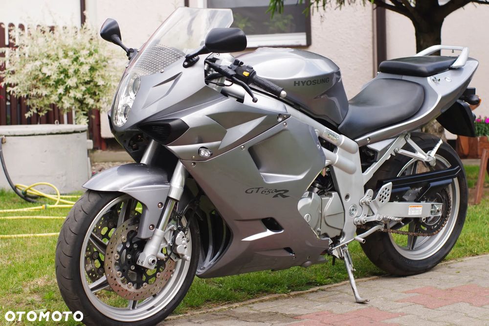 Hyosung GT - 17