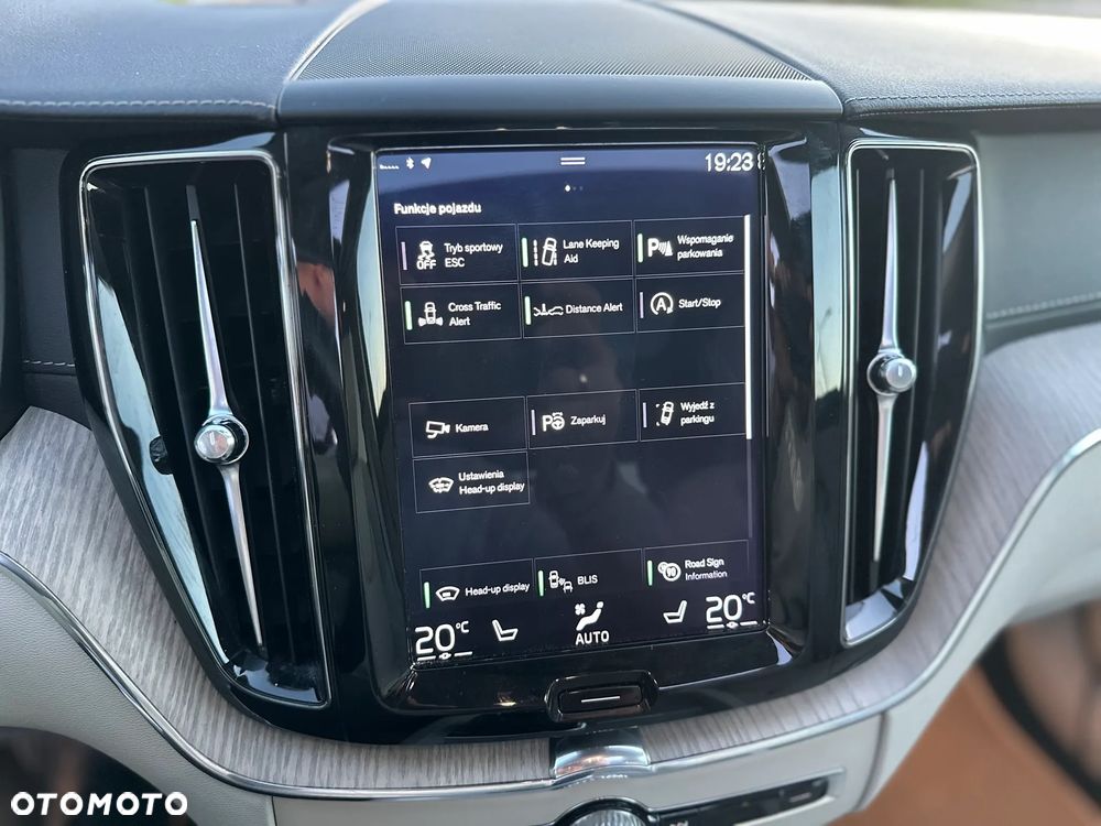 Volvo XC 60 T6 GPF AWD Inscription - 28