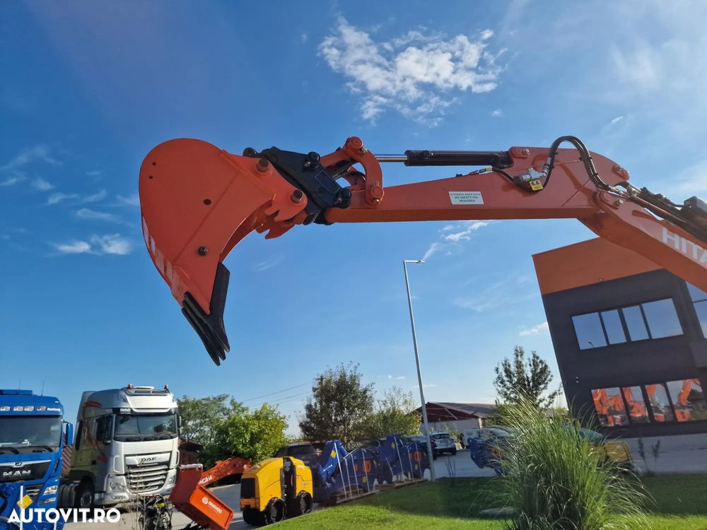 Hitachi ZX33U-6, Masa operationala 3,7t, 2023/10, 1.040h, CUPLA RAPIDA HIDRAULICA, cupa ingusta NOUA, cupa lata NOUA, capa taluz NOUA, inst picon, Aer cond, Antifurt, Lama nivelare, senile 80% ok, Ad sapare 3,5m, posibilitate leasing 4 ani-PROMOTIE 37.900EUR - 19