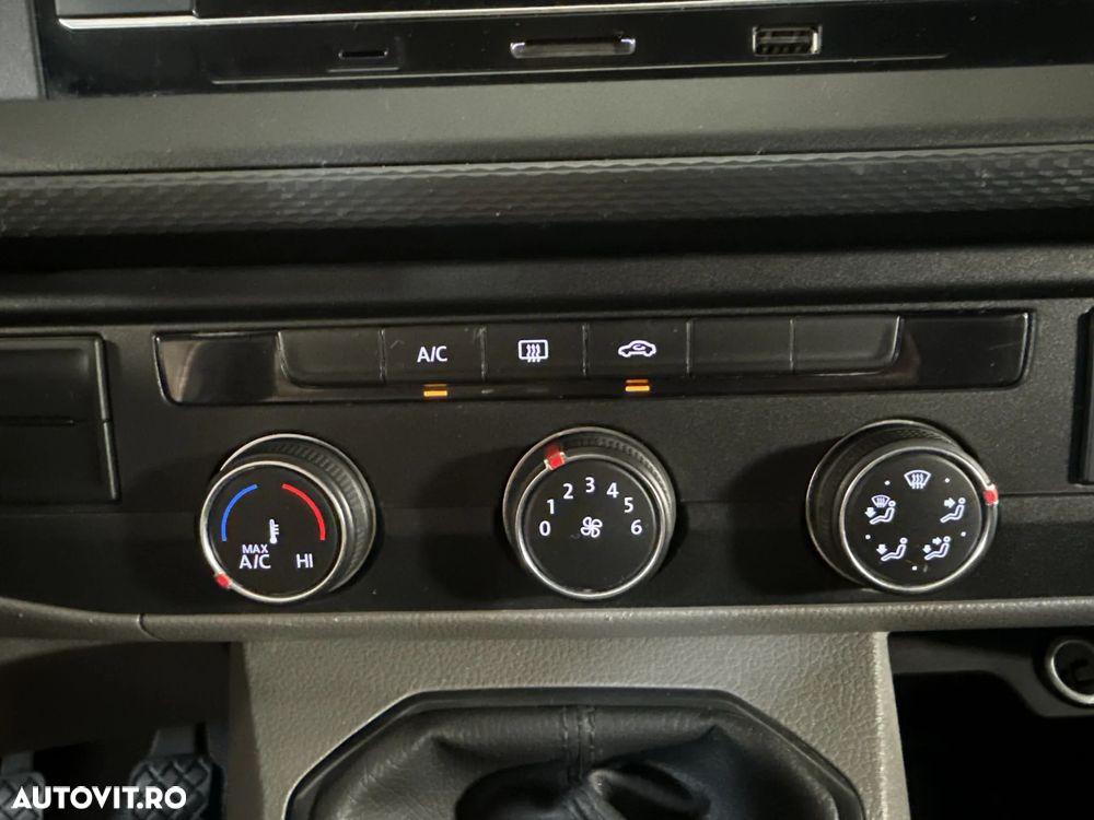 Volkswagen Transporter - 19