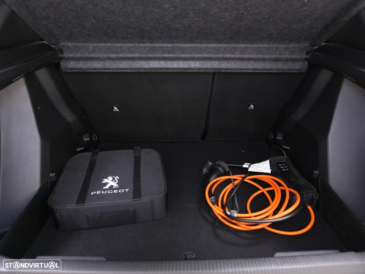 Peugeot e-2008 50 kWh Active - 13