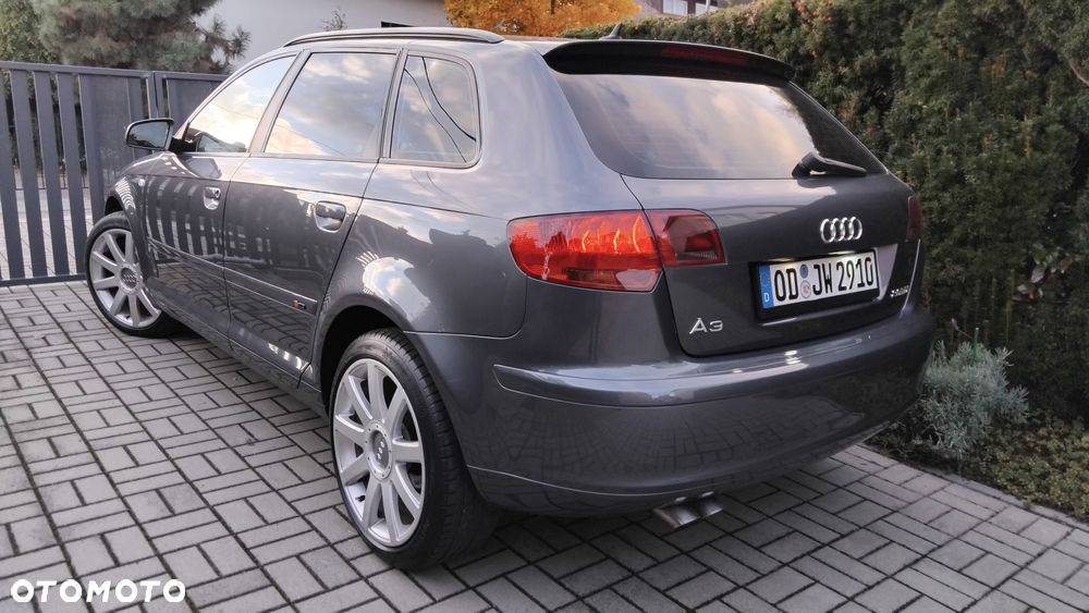 Audi A3 Sportback 2.0 TDI Ambiente - 2