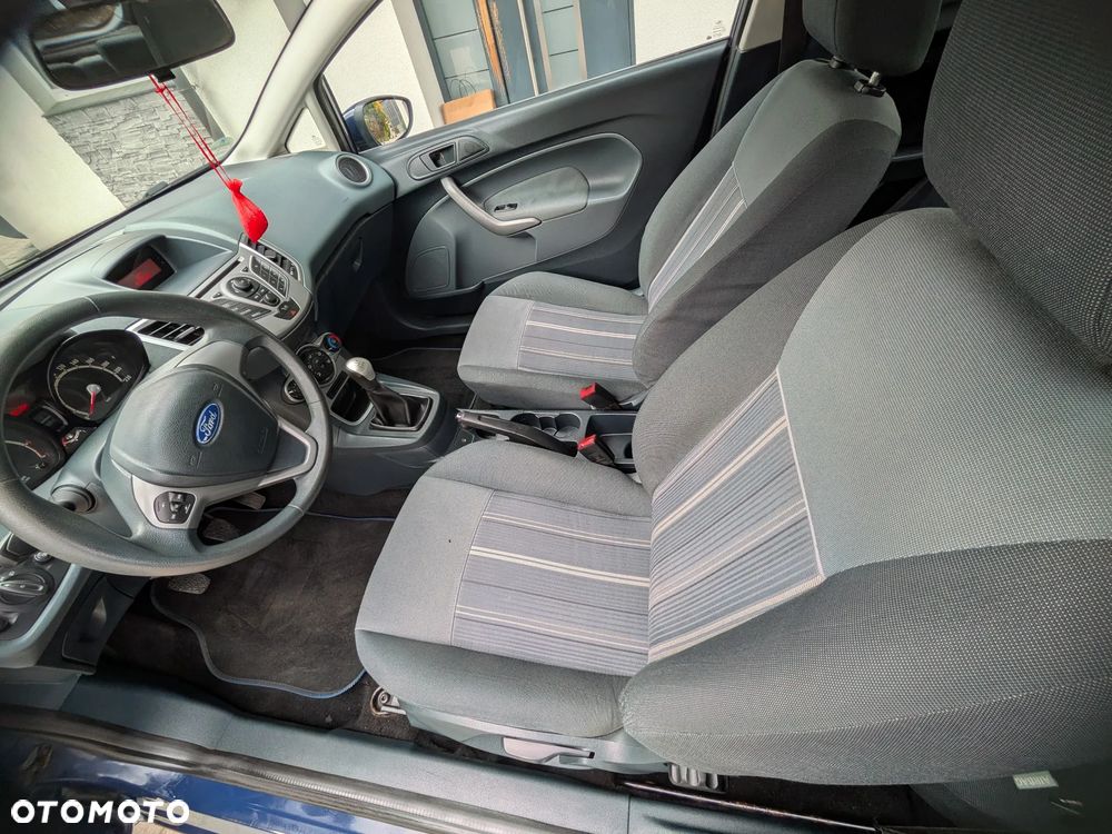 Ford Fiesta - 11