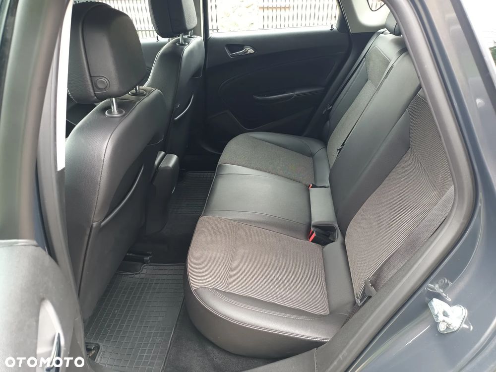 Opel Astra 1.4 T Cosmo S&S EU6 - 19