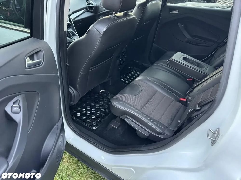 Ford Kuga - 7
