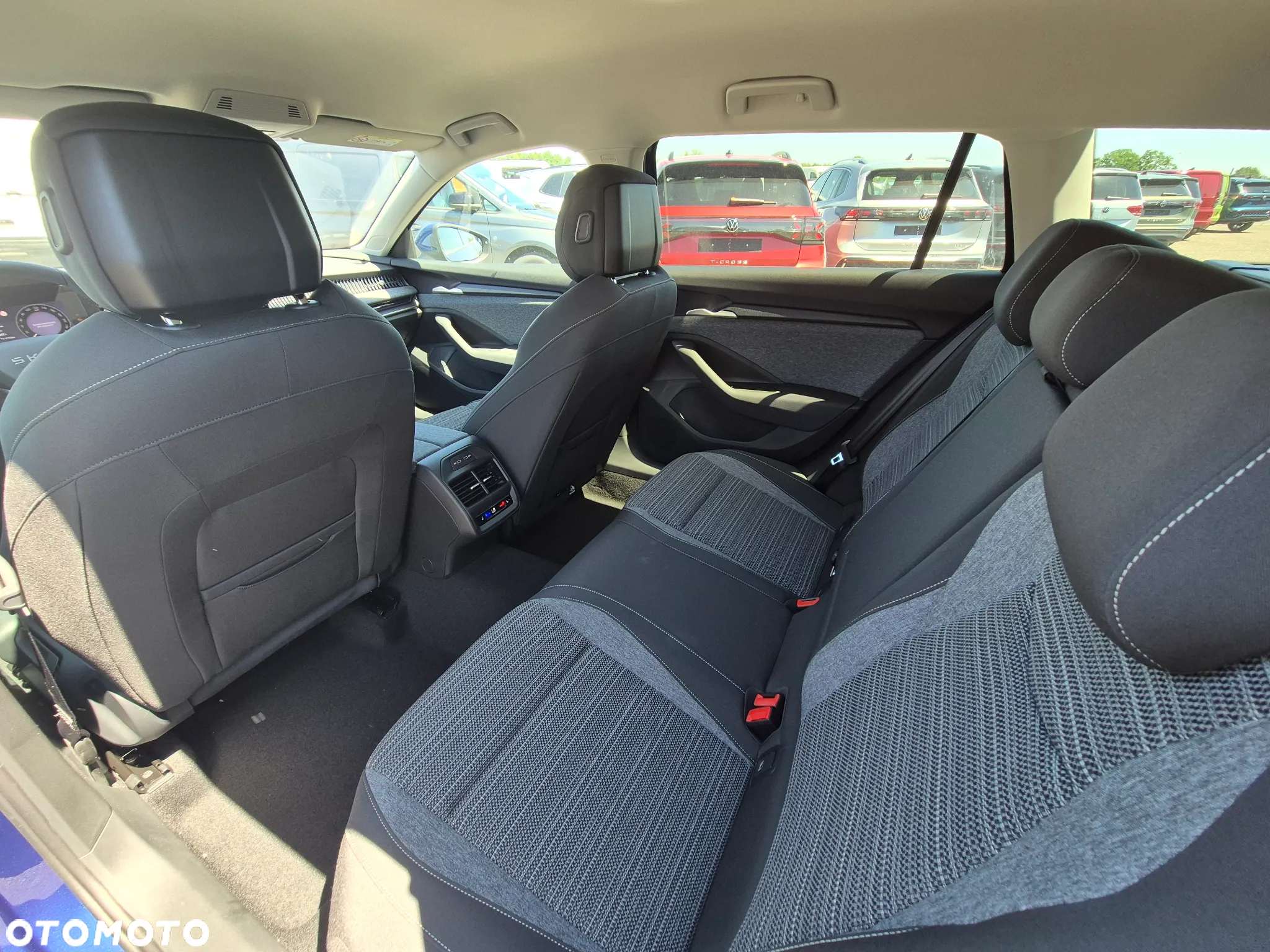 Skoda Superb 2.0 TSI Selection DSG - 8