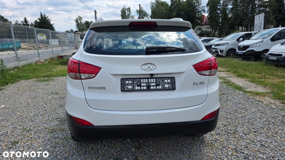 Hyundai ix35 1.6 2WD Fifa World Cup Edition - 5