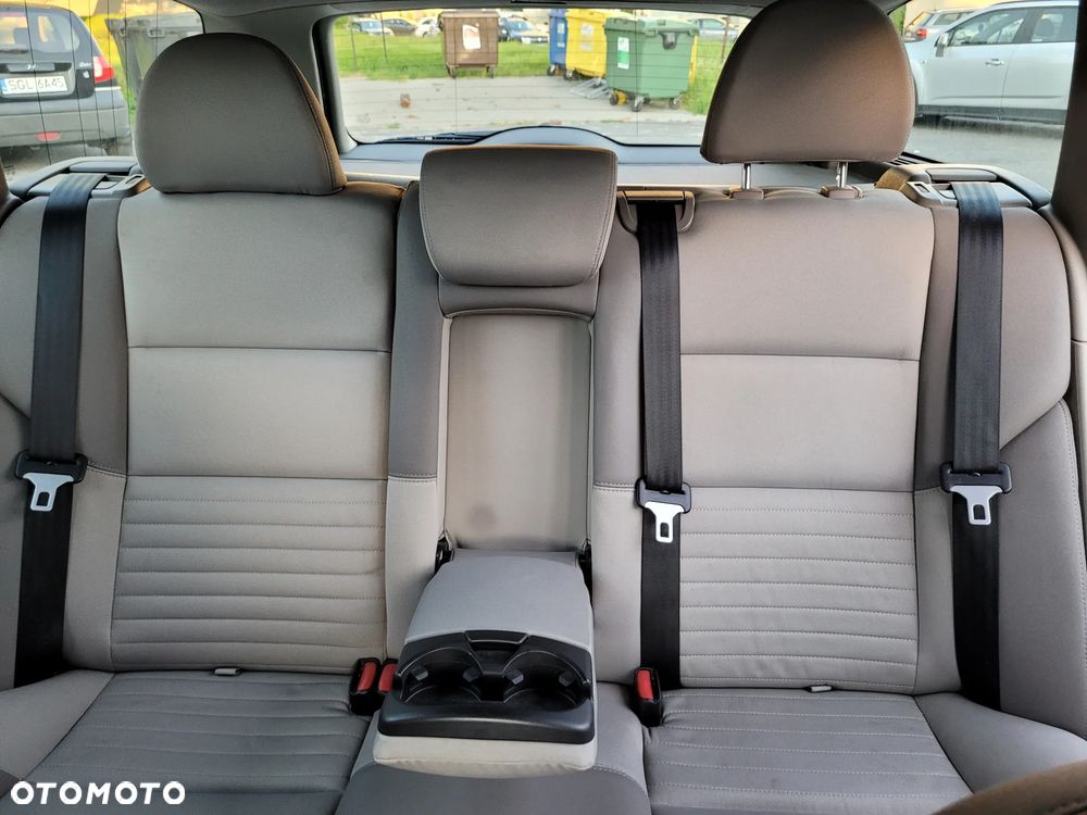 Volvo V50 2.0D - 16