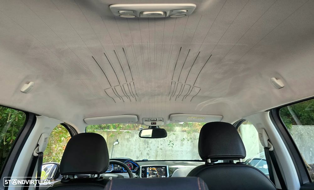 Peugeot 2008 e-HDi FAP 92 STOP & START Allure - 20