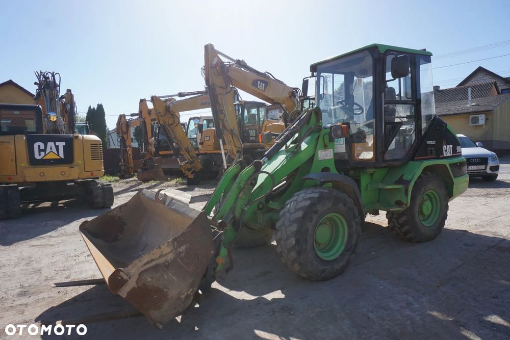 Caterpillar CAT 906 - 6