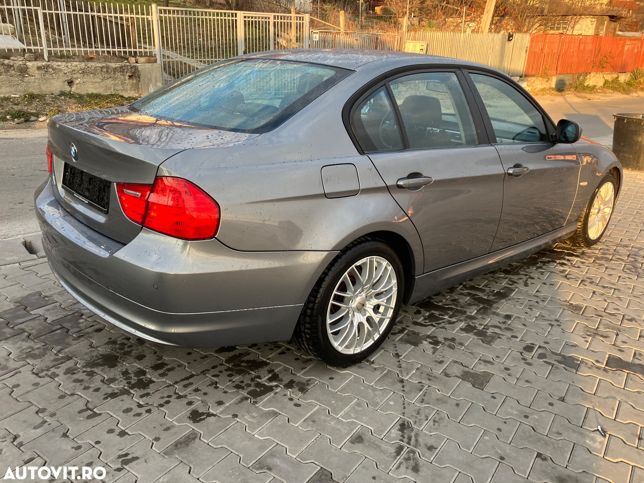 BMW Seria 3 318d - 2