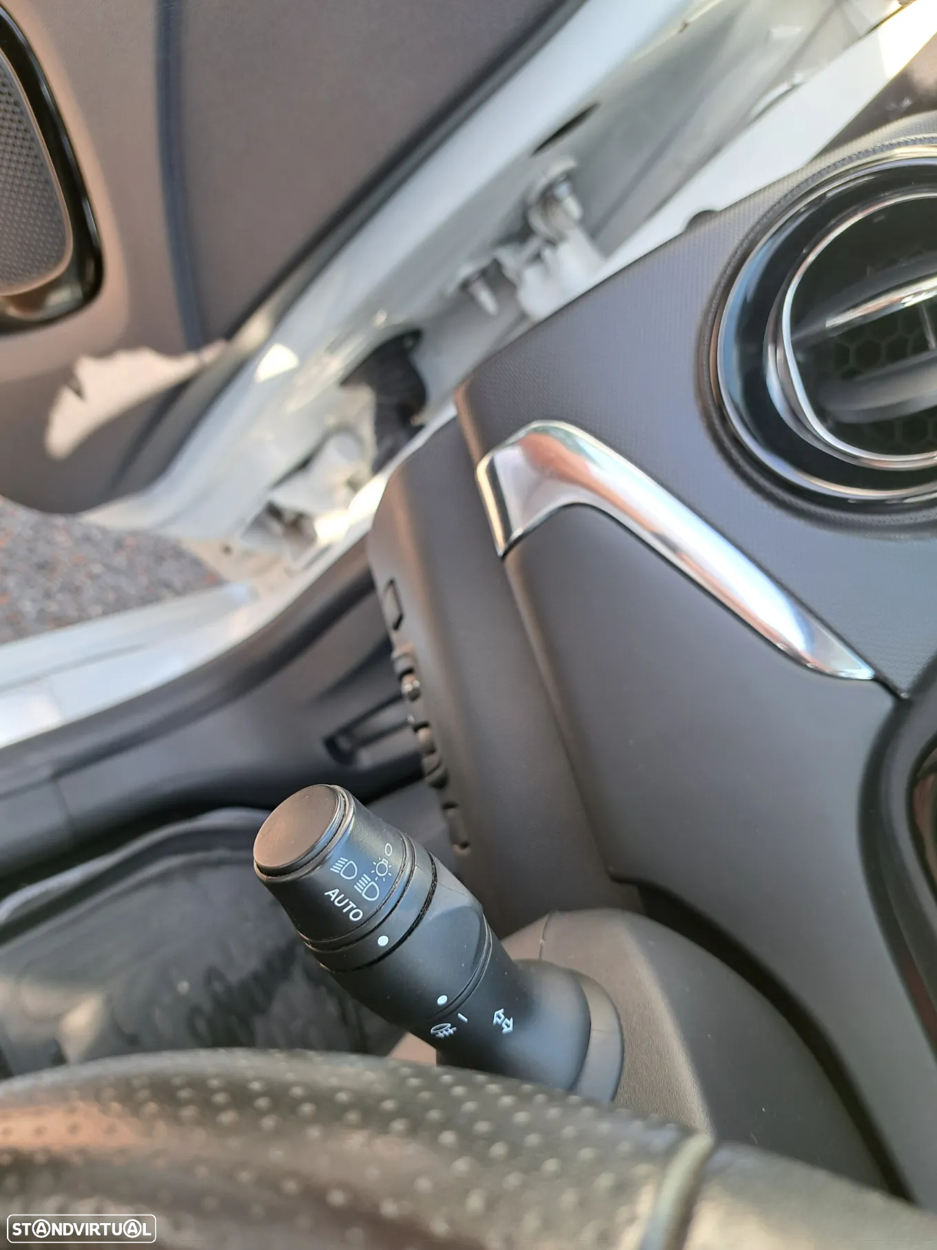 Renault Zoe (c/ Bateria) Limited 40 - 12