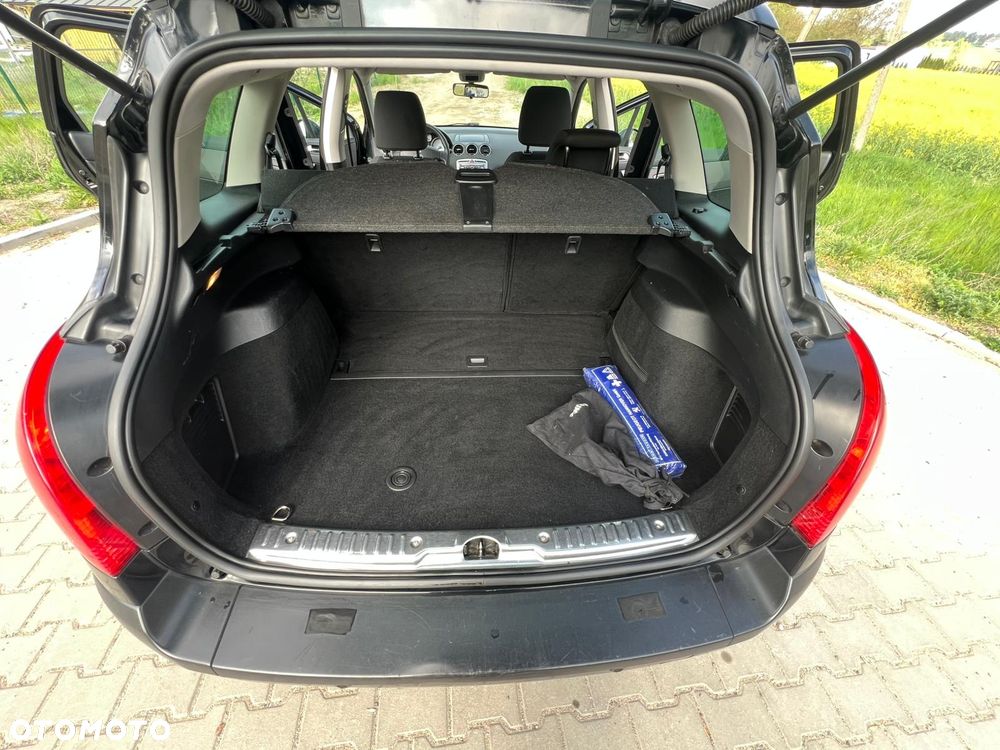 Peugeot 308 1.6 HDi Premium Plus - 15