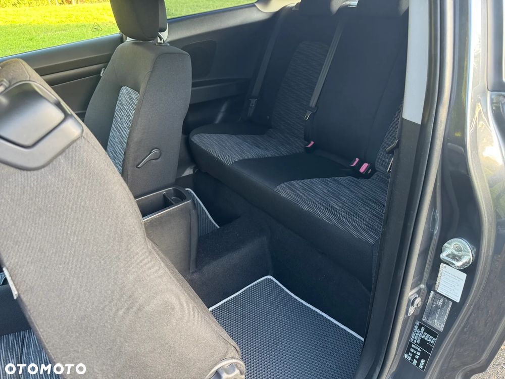 Kia Ceed - 15