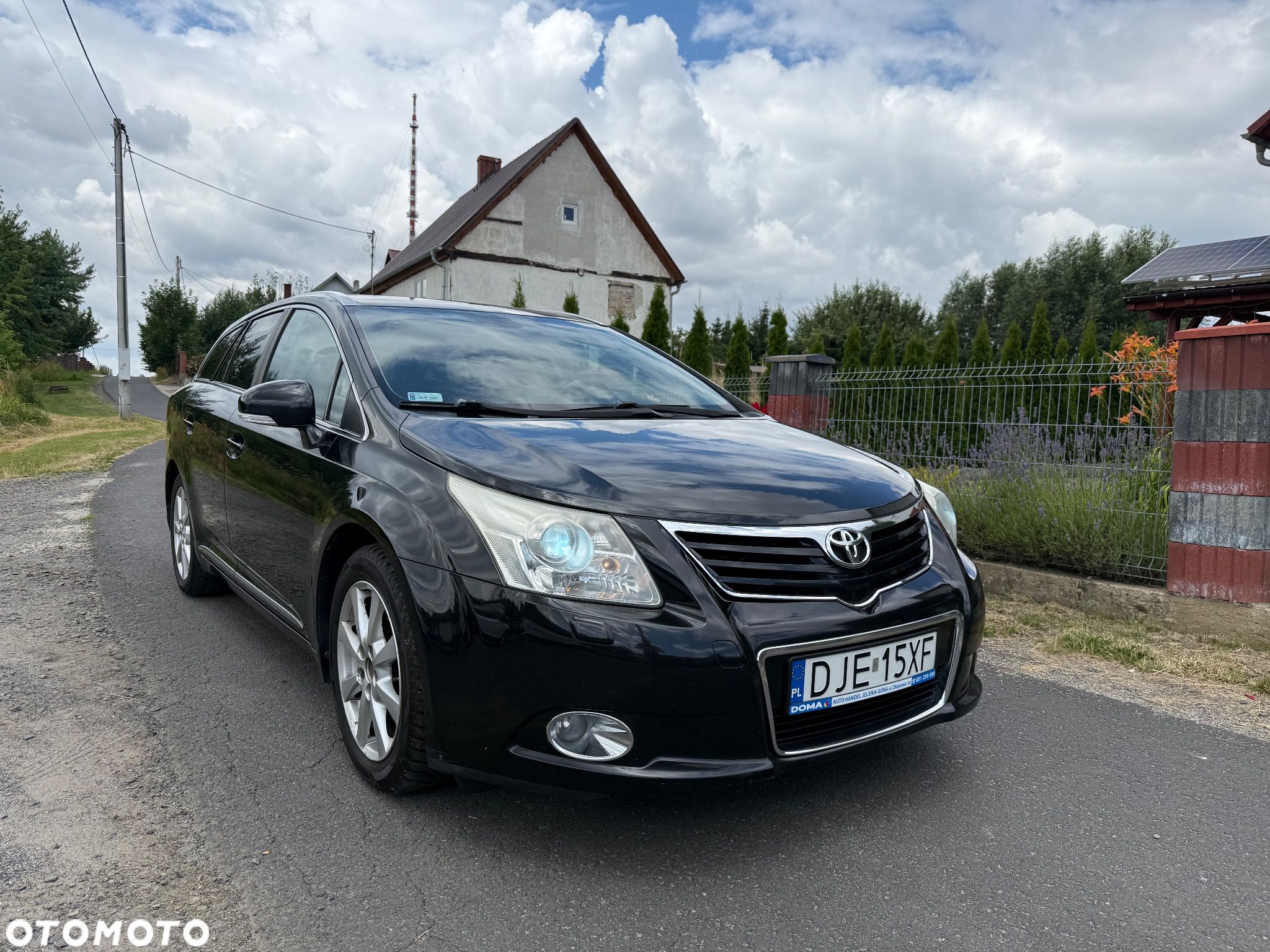 Toyota Avensis 2.2 D-4D Executive - 1