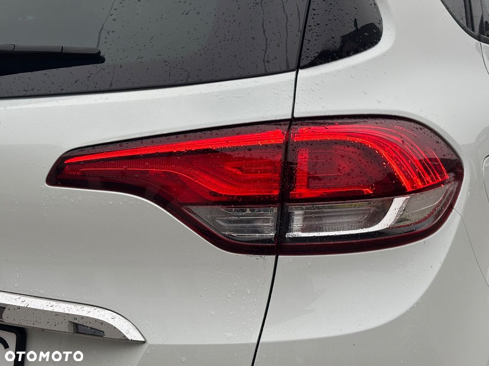 Renault Scenic ENERGY TCe 140 EDC LIMITED - 12