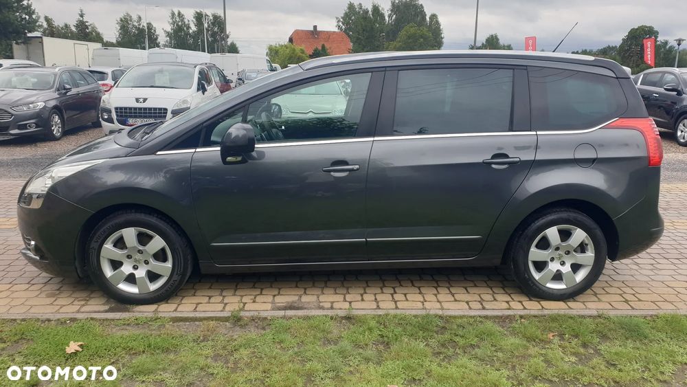 Peugeot 5008 - 3