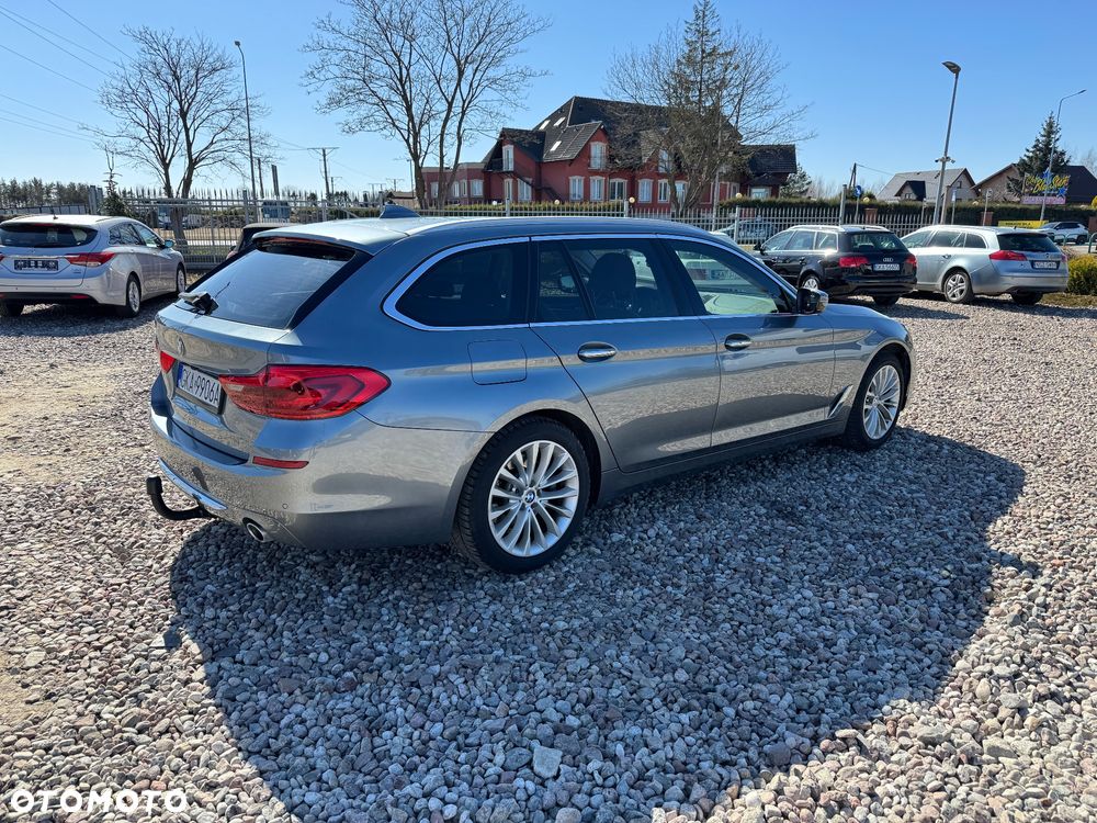 BMW Seria 5 520d Luxury Line sport - 8