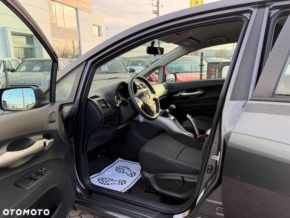 Toyota Auris 1.6 VVT-i Sol - 21