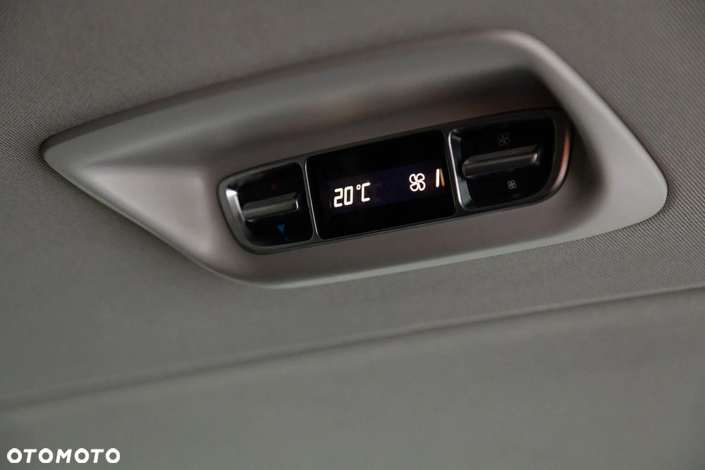 Mercedes-Benz Klasa V - 22