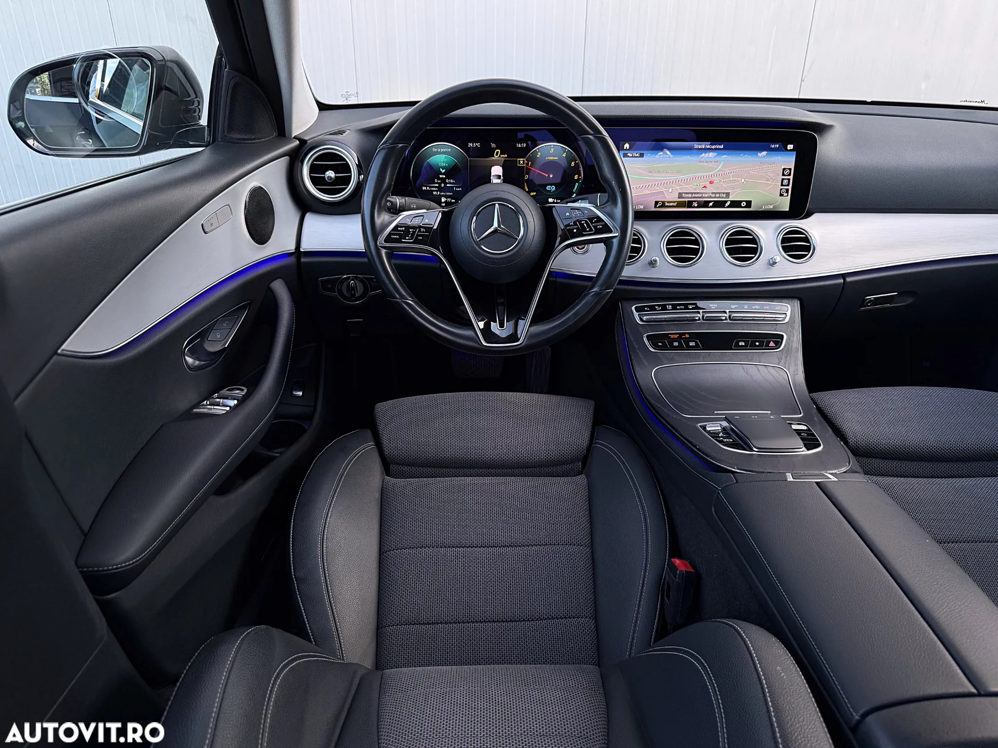 Mercedes-Benz E 300 de 9G-TRONIC AMG Line - 26