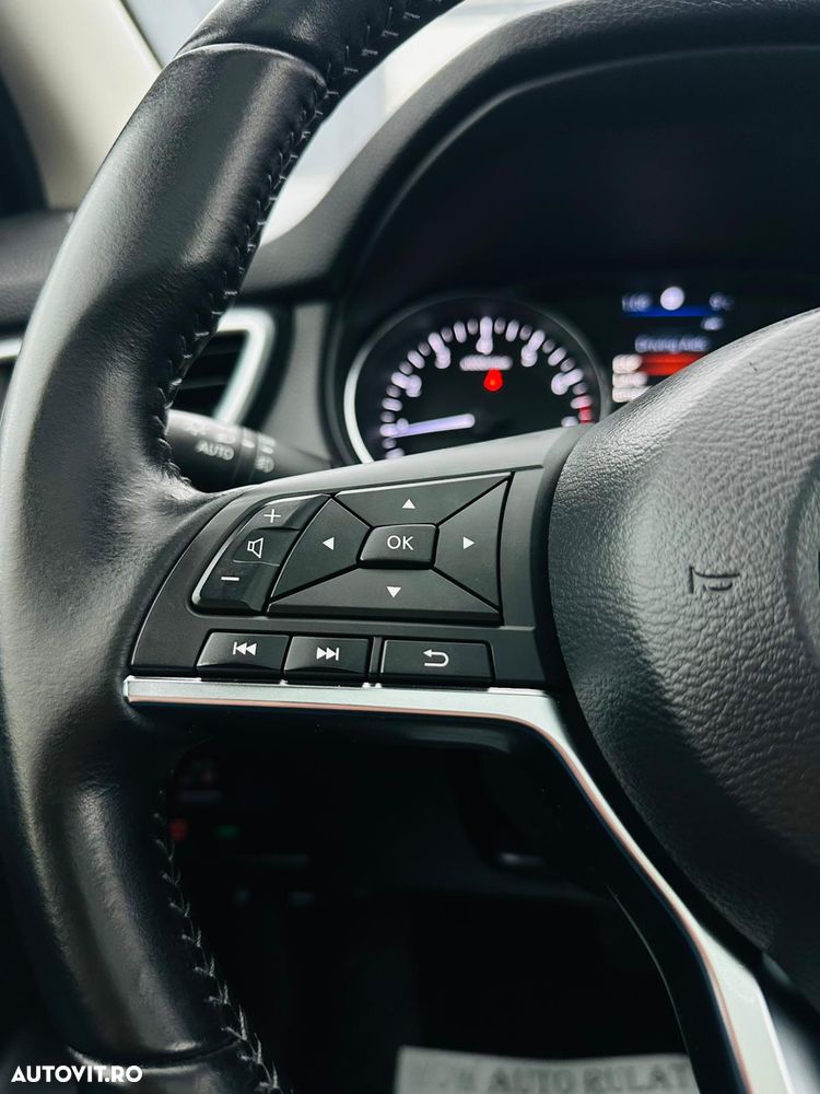 Nissan Qashqai 1.3 DIG-T DCT TEKNA - 27