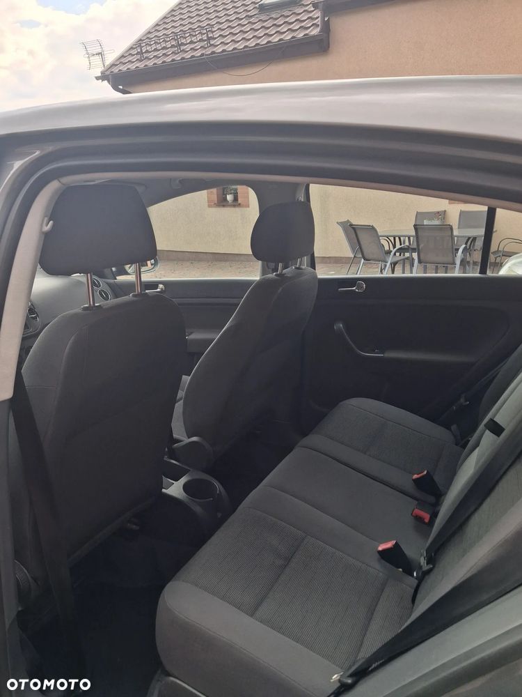 Volkswagen Golf Plus 2.0 TDI Edition - 6