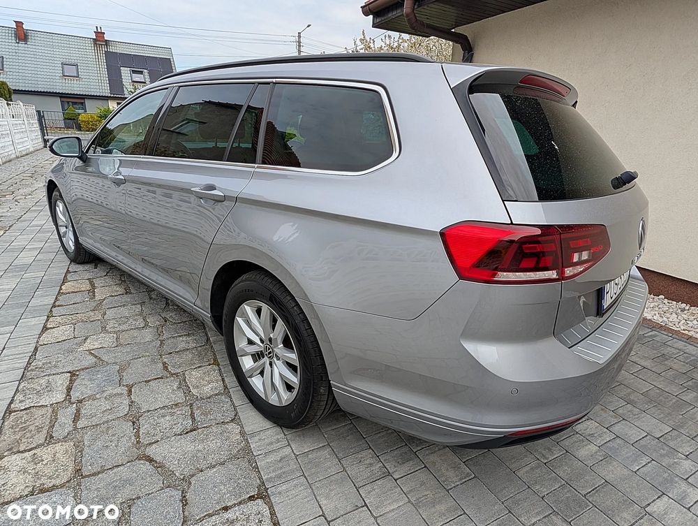 Volkswagen Passat 2.0 TDI SCR DSG - 12