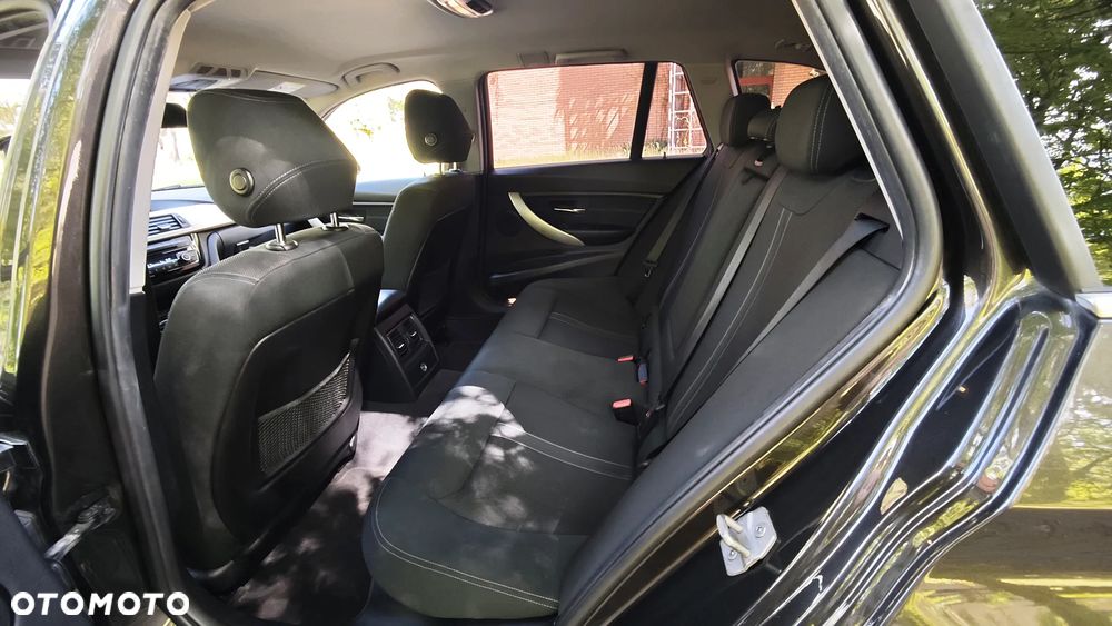 BMW Seria 3 320d Efficient Dynamics Edition - 14