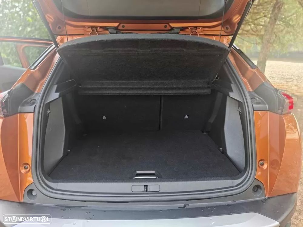 Peugeot 2008 1.2 PureTech Active Pack — fotografia 15