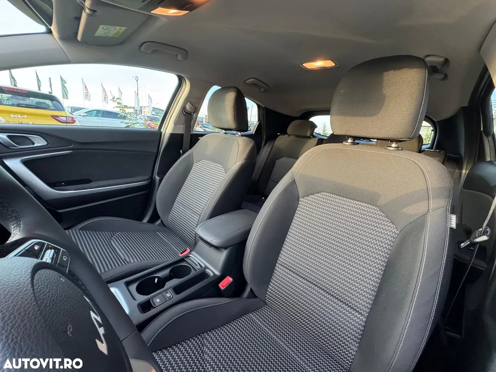 Kia XCeed 1.5 T-GDI 7DCT City - 13