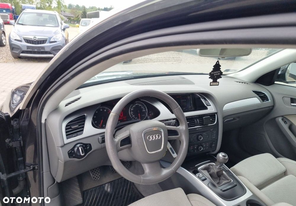 Audi A4 Avant - 7
