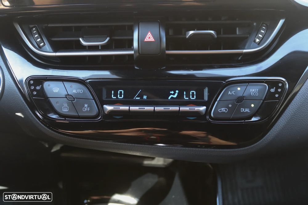 Toyota C-HR 1.8 Hybrid Square Collection - 18