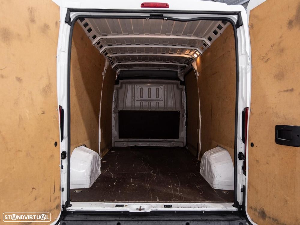 Peugeot Boxer 2.2 BlueHDi 335 L3H2 Premium c/IVA - 7