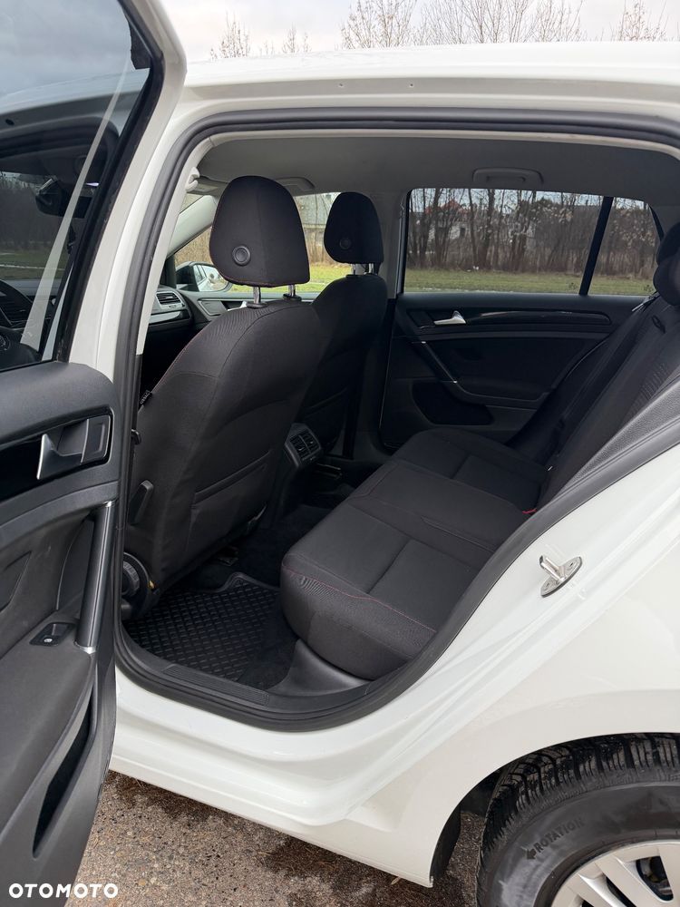 Volkswagen Golf 1.6 TDI SCR Join - 14