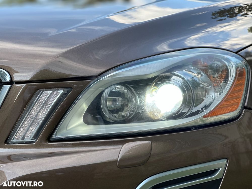 Volvo XC 60 D5AWD R-Design - 15